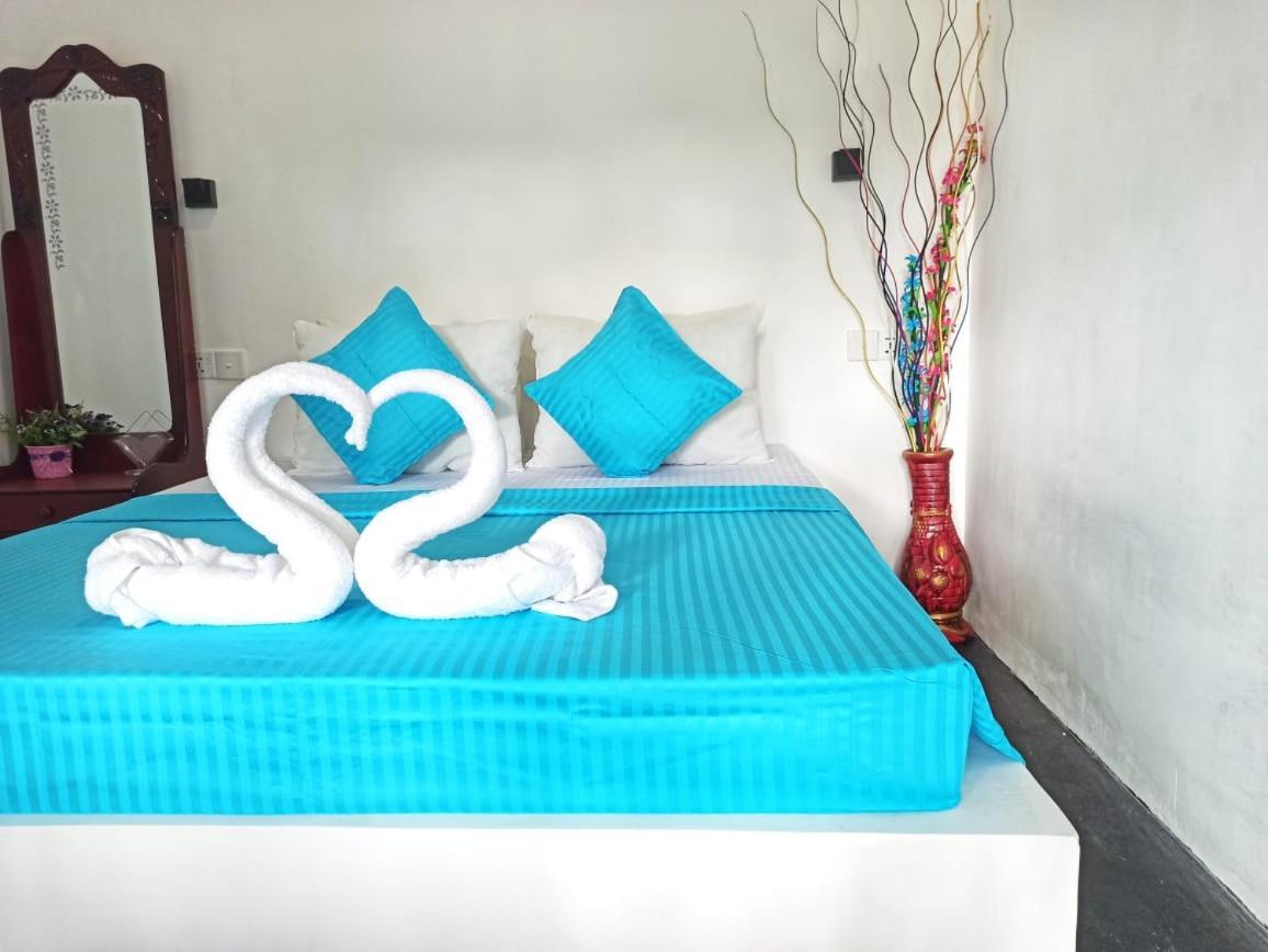 Dimuthu Homestay Udawalawe Rum bild